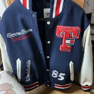 Tommy Jeans 바시티 자켓 네이비 85