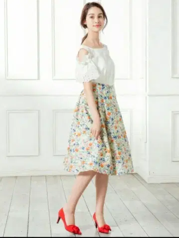 TOCCA 토카 BLOOMING FLOWER 스커트 꽃무늬 사이즈 2