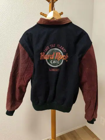 Hard Rock Cafe 바시티 자켓 M 사이즈 네이비/버건디