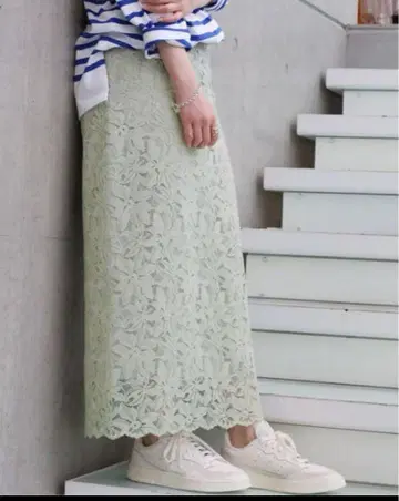 IENA 레이스 타이트 스커트
