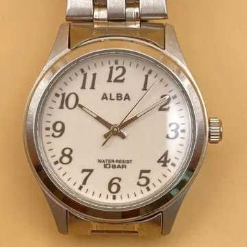 새상품급 SEIKO 알바 쿼츠 손목시계 빈티지 앤티크