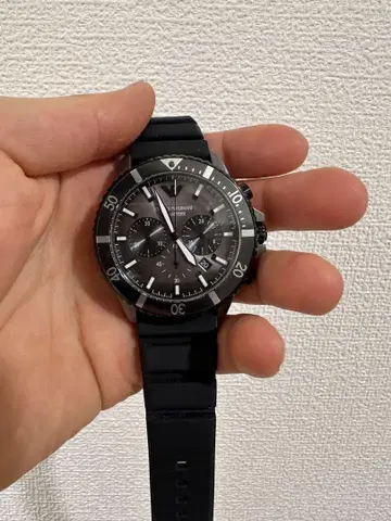 엠포리오 아르마니 AR11515 쿼츠 데이트 크로노그래프 손목시계