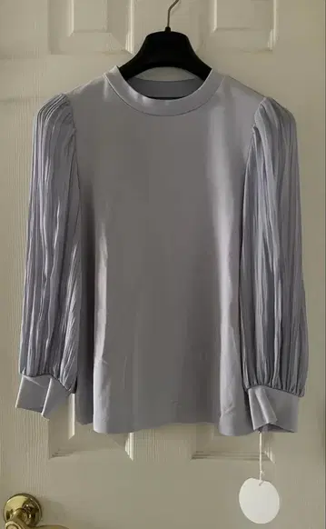 택 포함 미사용품 애니 플러스 비침이 있는 티셔츠