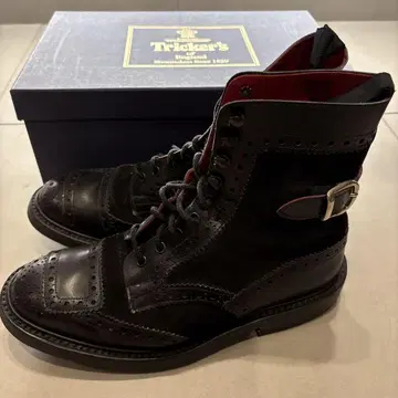 Tricker's 블랙 가죽 부츠
