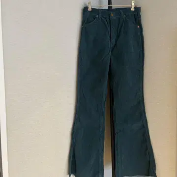 Wrangler 다크 그린 코듀로이 플레어 팬츠