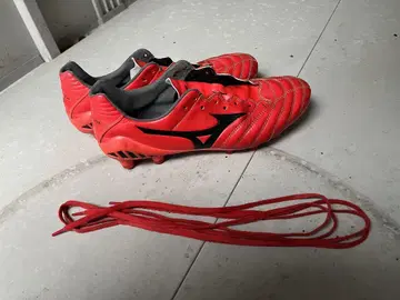 Mizuno 축구화 레드