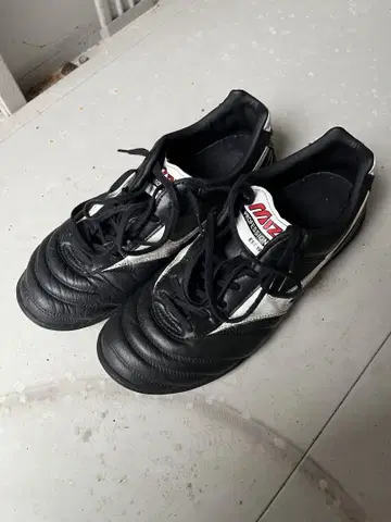 Mizuno Morelia 축구화 25cm