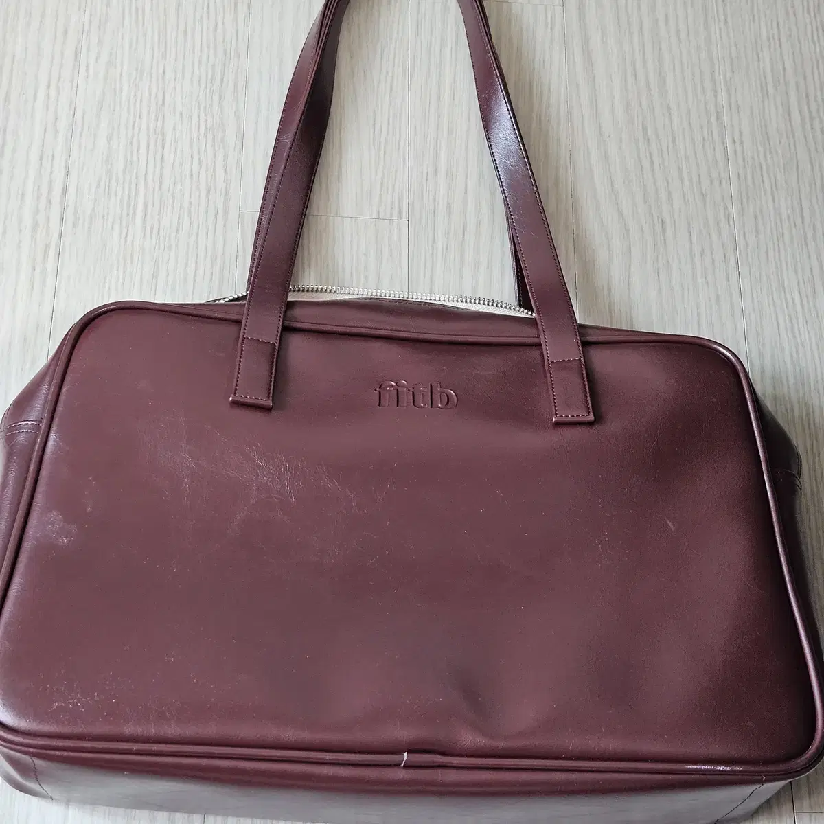 【KIM MATIN】SPLIT LEATHER TRIANGLE BAG SPLIT LEATHER TRIANGLE BAG IN BUTTER - MATINKIM