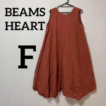 BEAMS HEART 빔즈 하트 슬리브리스 절개 플레어 원피스