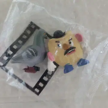 디즈니 캐릭터 시네 매직 필름 vol.6 토이스토리 포테이토 헤드 비둘기