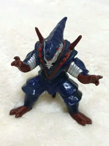 그리드맨 시노비라 괴수 피규어 츠부라야 프로덕션 피규어