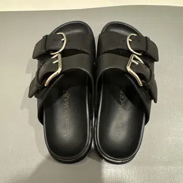 Alexander McQueen 블랙 컴포트 샌들