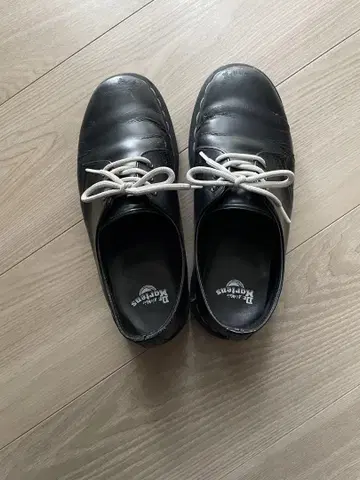 Dr.Martens 닥터마틴 1461 3홀 화이트 스티치