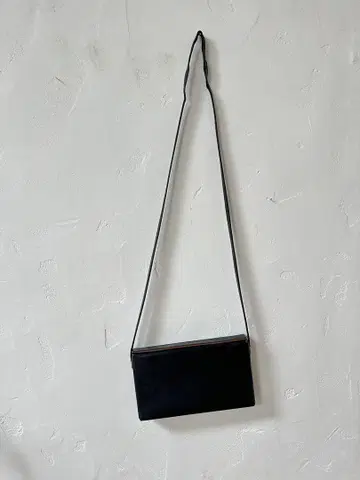 aeta 아에타 박스 숄더 블랙
