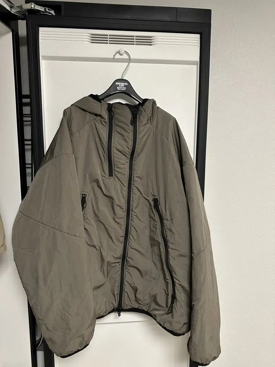 [3] Moif Functional Uniform Double Zip Insulated Parka