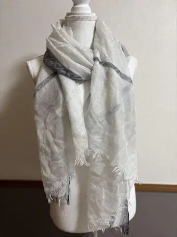 새상품급 게라르디니 올 패턴 실크 혼방 스톨