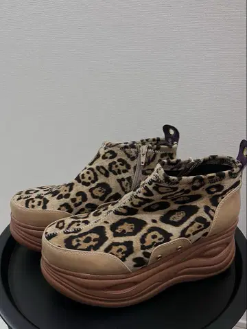 요스케 레오파드 무늬 통굽 부츠 사이드 지퍼 부착