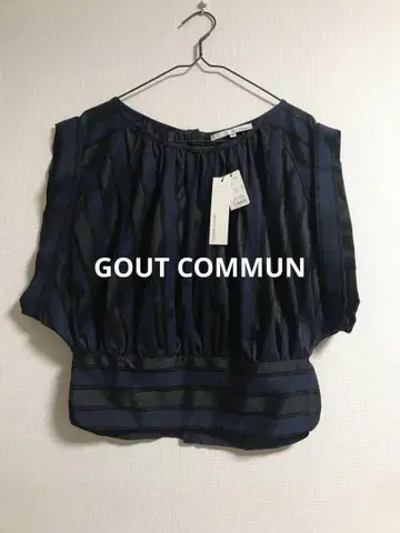 택 포함 새상품 GOUT COMMUN 시어 블라우스