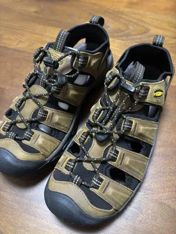 킨 타기 3 샌들 사이즈 26cm 미사용 새상품