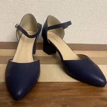 네이비 앵클 스트랩 스틸레토 펌프스 24.5cm