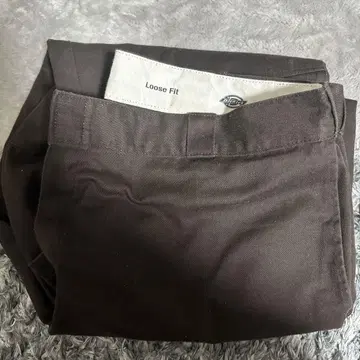 디키즈 루즈핏 브라운 치노 팬츠