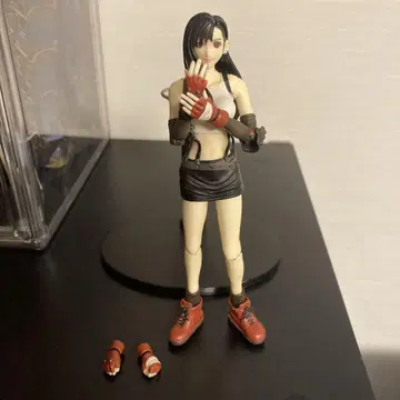 플레이 아트 파이널 판타지 7 티파 락 하트