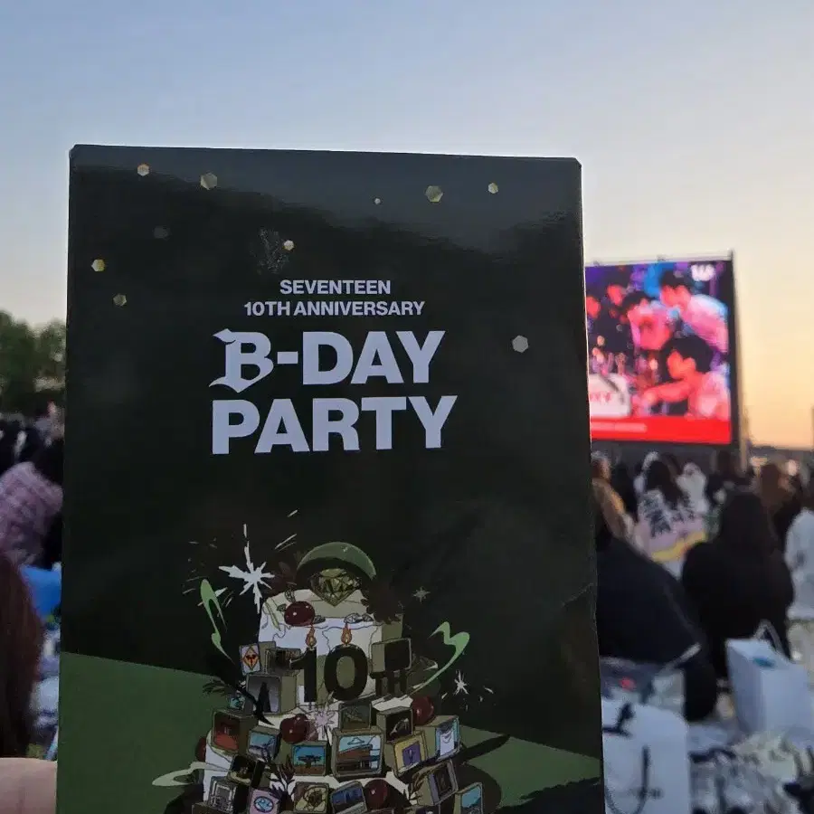 SEVENTEEN | 세븐틴 Seventeen 10th Anniversary B-DAY PARTY