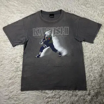 레어 00s 해외 공식 NARUTO 나루토 하타케 카카시 티셔츠 그레이
