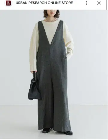 택 포함 URBAN RESEARCH V넥 올인원 차콜