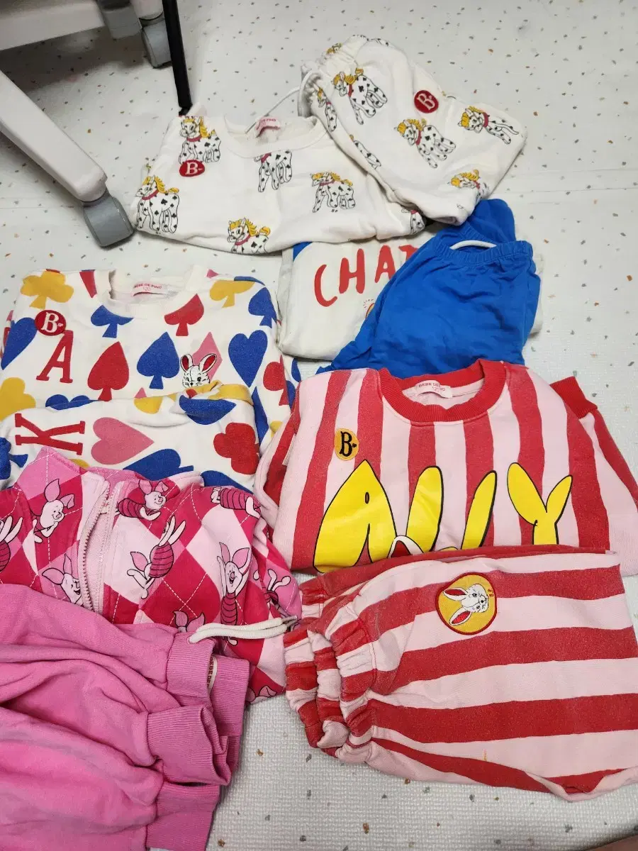 Bebe De Pino Size 120 Top and Bottom Set, 5 Pieces in bulk