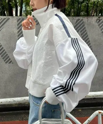 etsinta 에신타 나일론 트랙 볼륨 슬리브 자켓 화이트