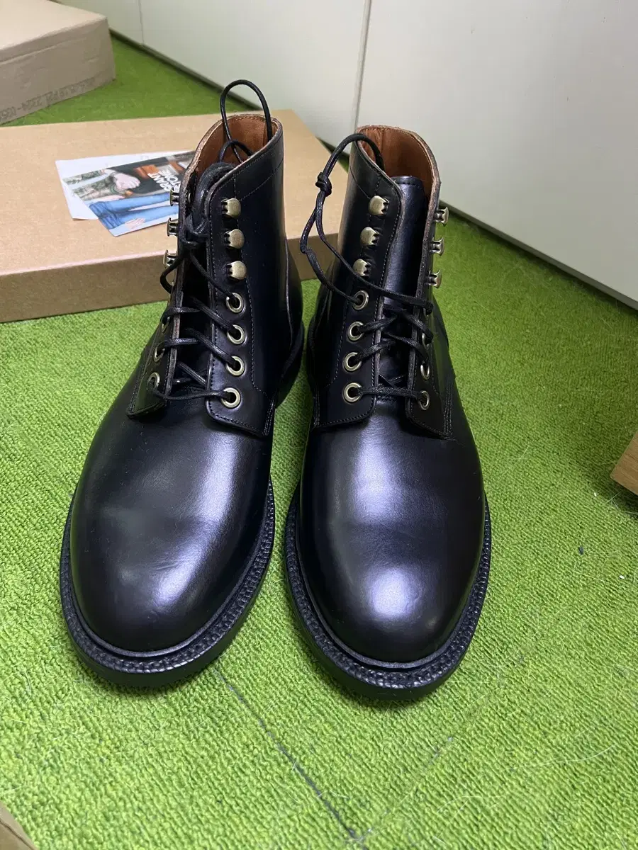 Grant Stone Diesel Black Chromexcel 7EEE 260-265