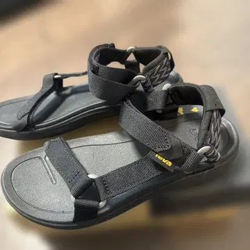 Teva 스포츠 샌들 블랙