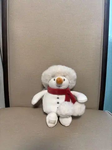 부코우스키 스노우맨 봉제 인형