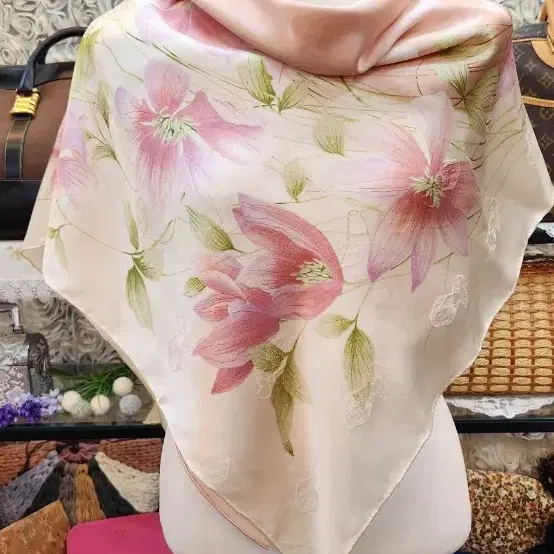 NINA RICCI 100% Silk Big Size Scarf #고급실크스카프,#이쁜실크