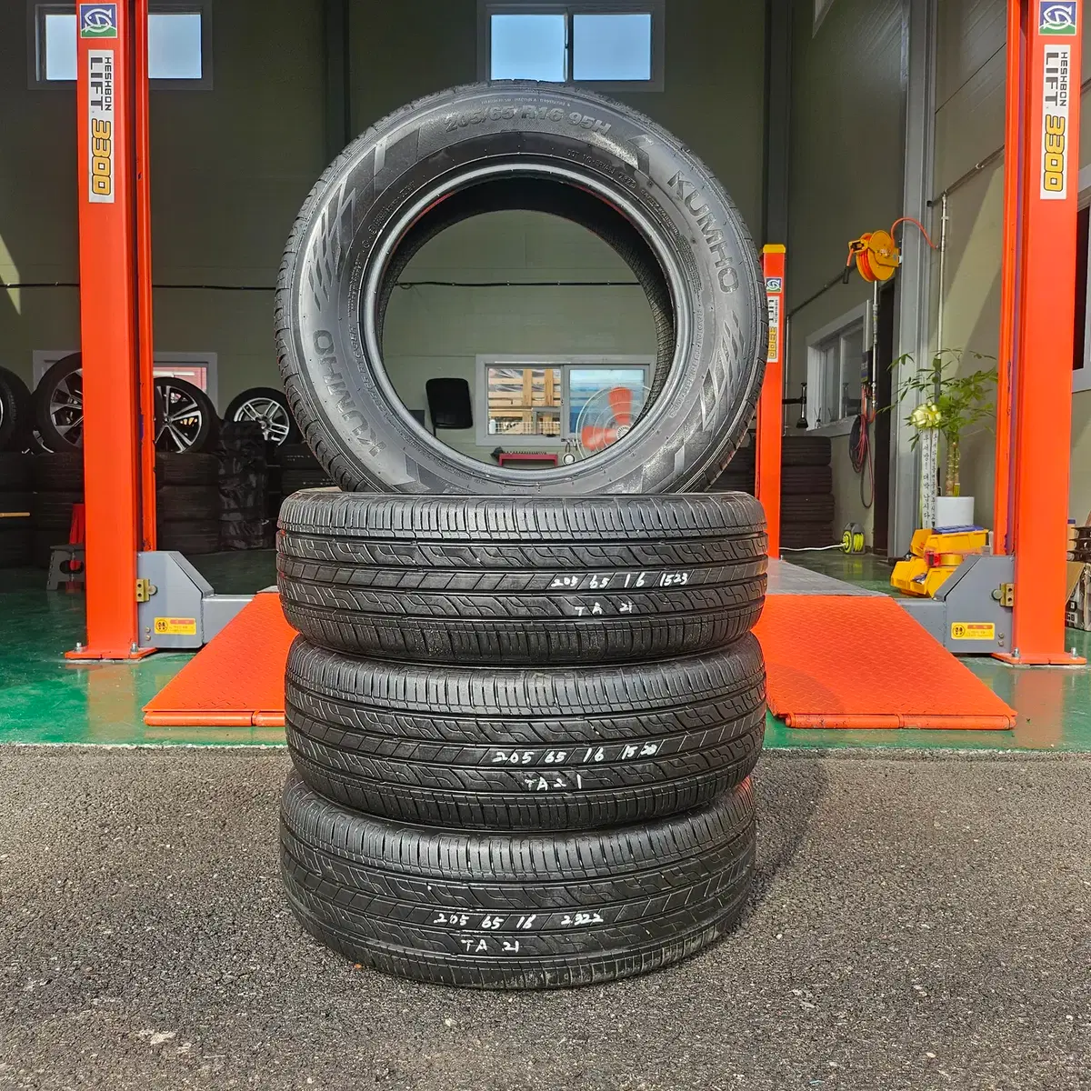 금호타이어 솔루스TA21 타이어 205 65 16 한대분 판매