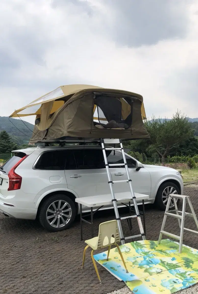 Thule Approach Rooftop Tent