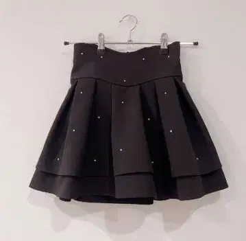 미셸 마카롱 랜덤 비쥬 슬림 레그 스커트