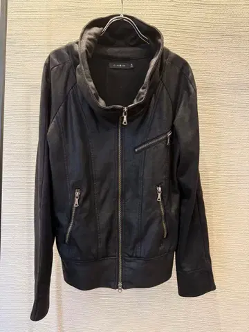 2000년대 스타일의 코팅 처리된 독특한 디자인 블라우스 재킷