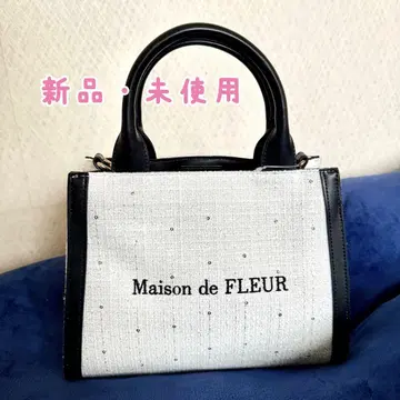 메종 드 플뢰르 Maison de FLEUR 스카프가 포함된 2WAY 백