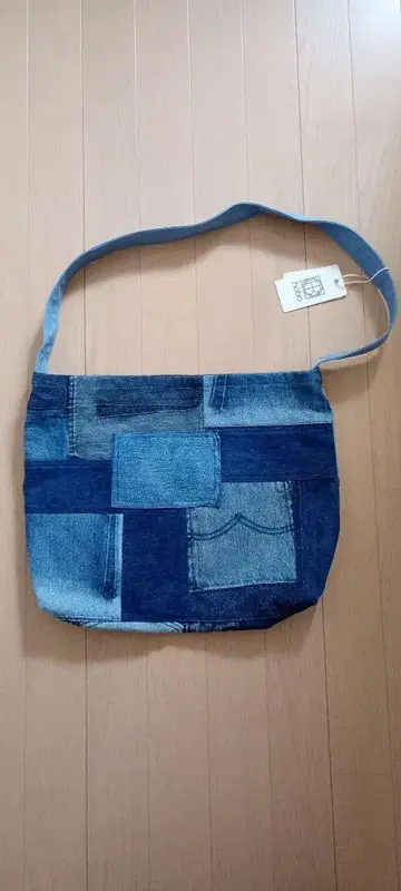 hobo 호보 "DELIVERY BAG UPCYCLED DENIM"