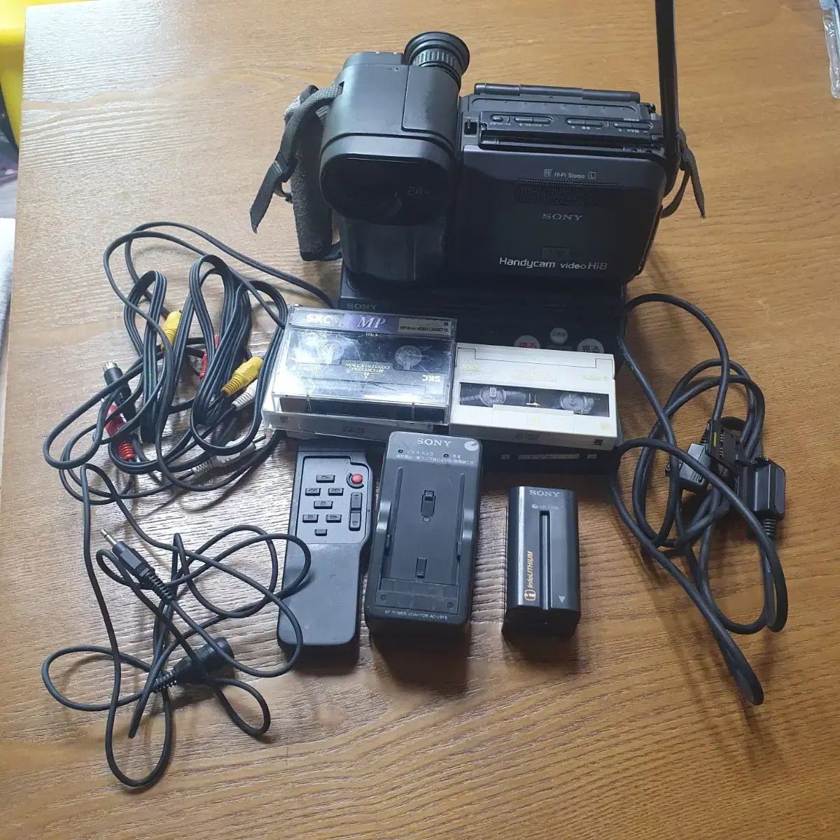 Video Hi8ソニー CCD-RV200 SONY | 소니 Sony Handycam Video HI8 CCD-RV200 #소니,#핸디캠