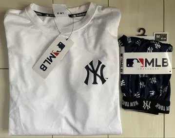 새상품 M 사이즈 MLB 양키스 긴팔 티셔츠 복서 팬츠 2개 세트
