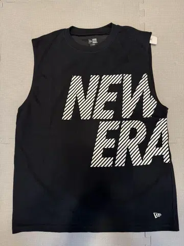 뉴에라 쿨러 탱크탑 XL 블랙