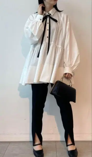 CADUNE 카듀네 리본이 달린 튜닉 셔츠 블라우스