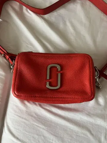 마크제이콥스 MARC JACOBS 숄더백 제라늄 레드