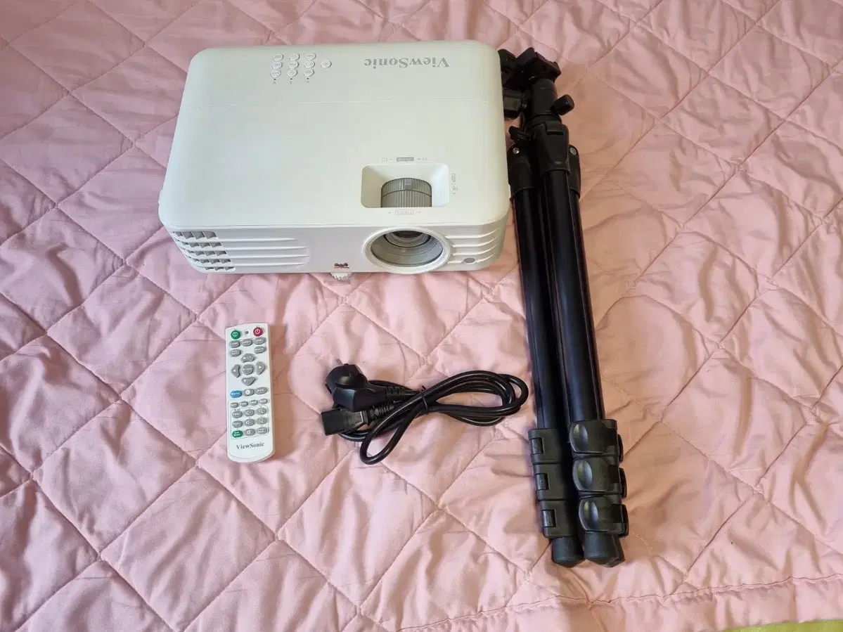 Viewsonic PJB701HD Beam Projector