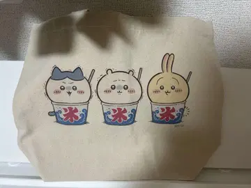 치이카와 치이카와 엔니치 오다이바 런치 사이즈 토트백 하치와레 토끼