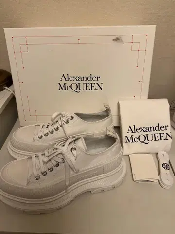 신상품 Alexander McQueen 알렉산더 맥퀸 통굽 스니커즈