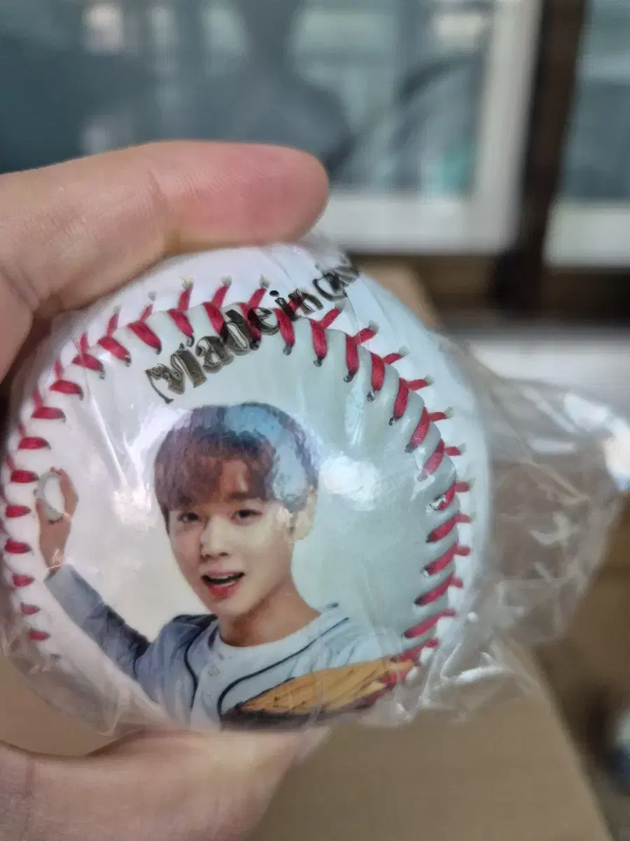 Weak Hero Park Jihoon Wanna One Commemorative Signed Ball